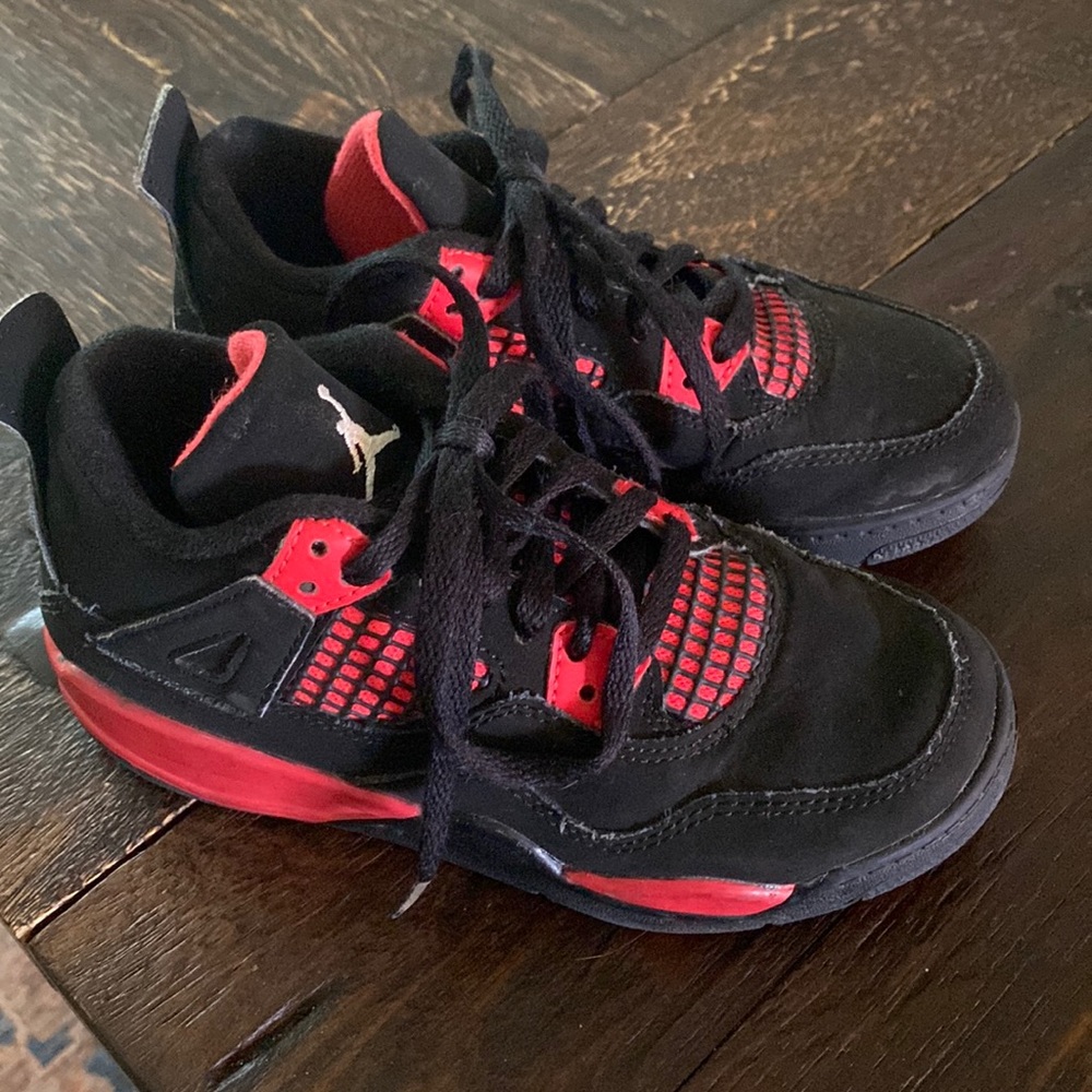 Jordan tennis shoe